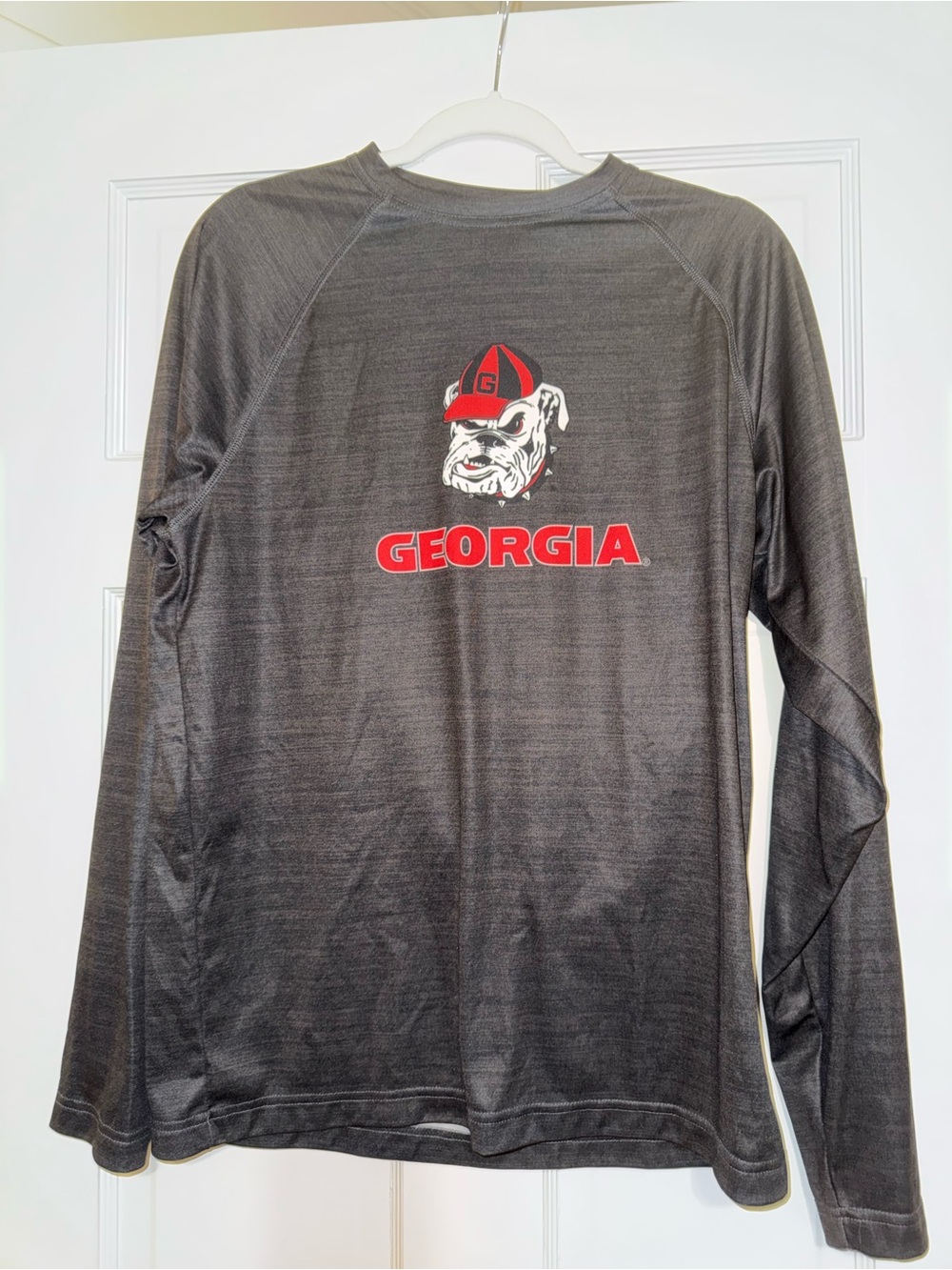 Columbia Gray Long-Sleeve Performance Shirt with Red Georgia Logo